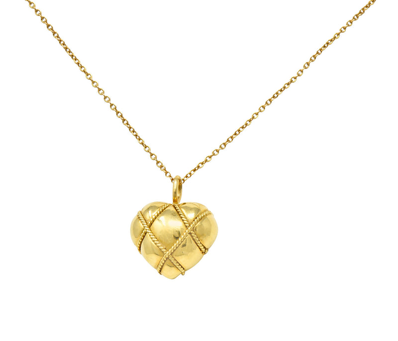 Heart pendant in 18k gold with diamonds, mini. | Tiffany & Co.